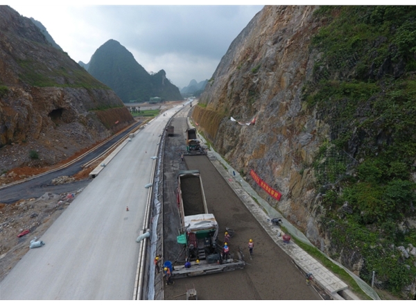 公路施工